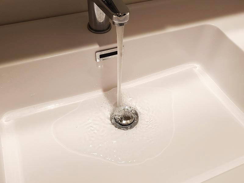 アドヴァンモビリストフロートの排水が遅い